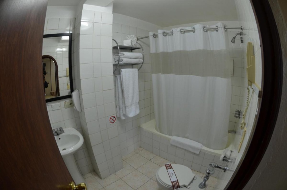 Room image 5