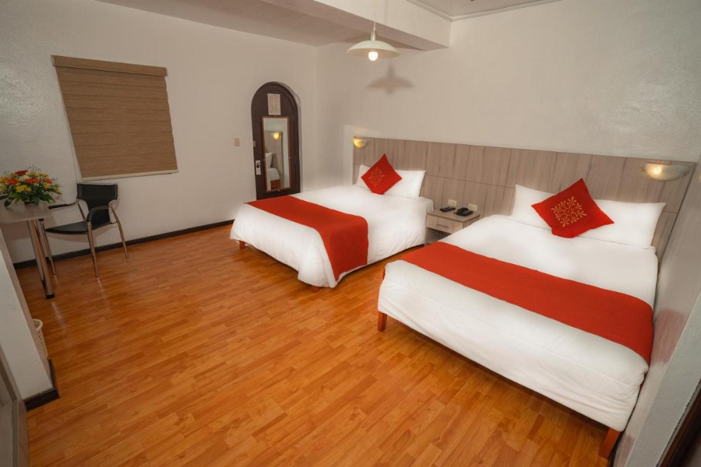 Room image 4